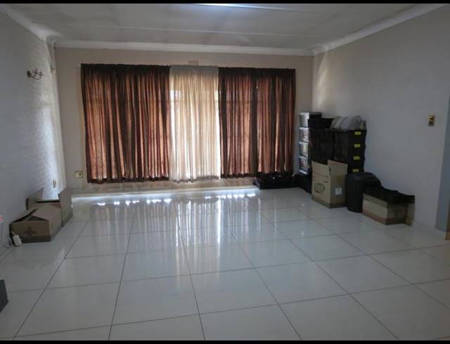 4 BEDROOM HOUSE FOR SALE IN ELSPARK